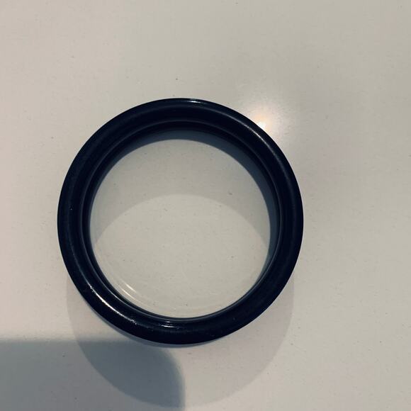 Set 2 Black Brown Chevron Plastic Bangles Vintage 80s Faux Wood 3" - Picture 4 of 4